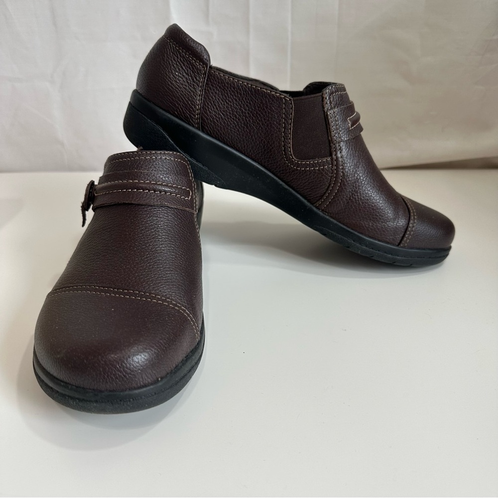 Clarks® Cheyn Madi Women's Leather Slip-On Shoes Brown Size 9